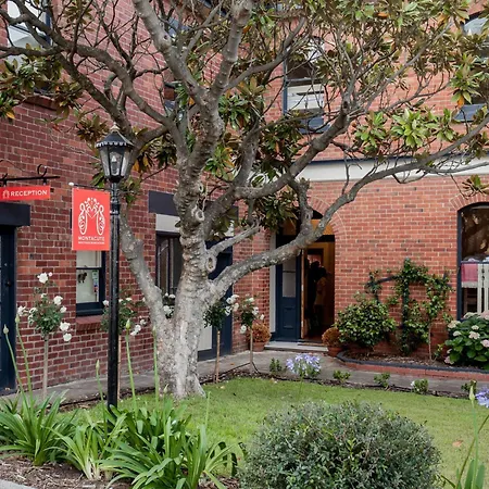 Montacute Boutique Bunkhouse-3